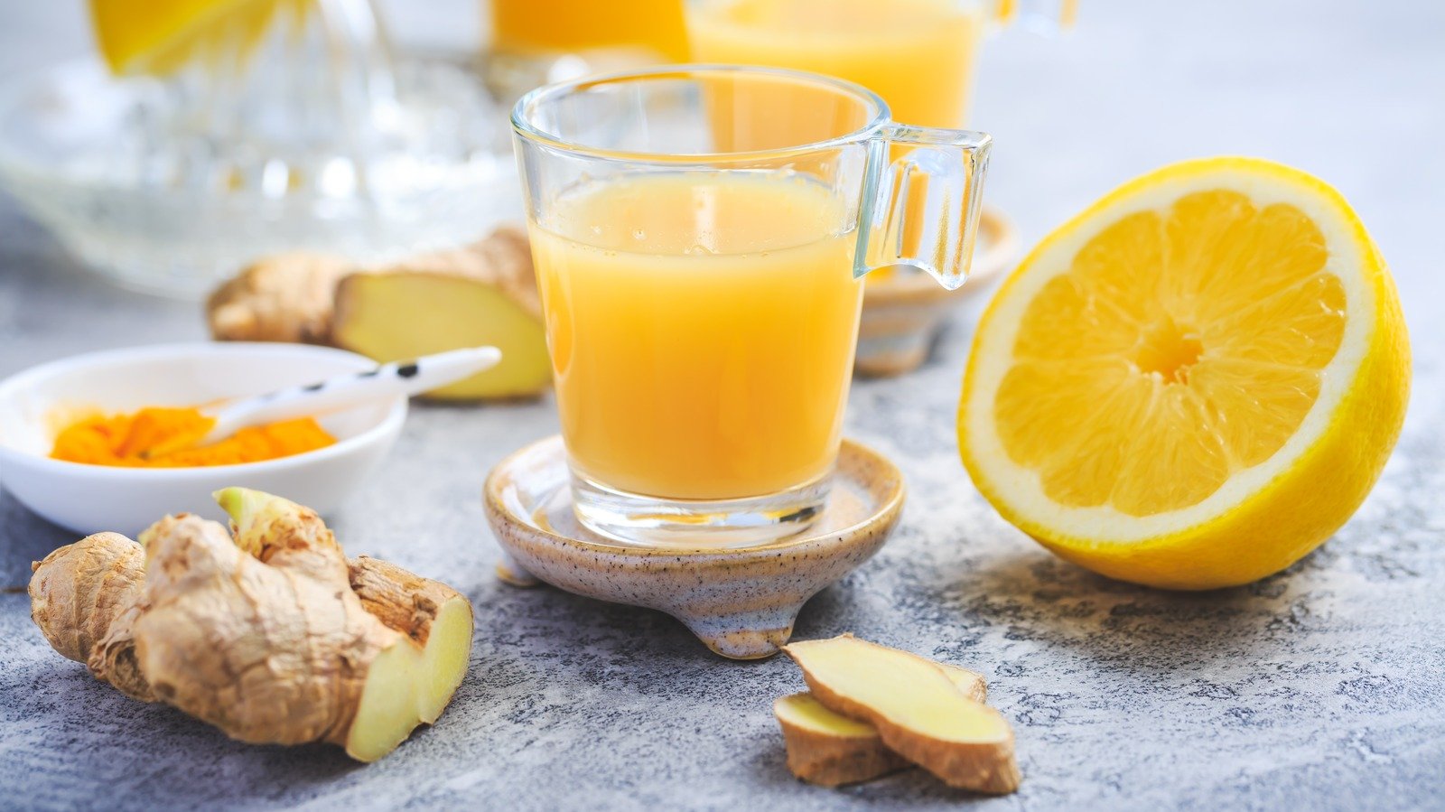 3-Ingredient Ginger Lemon Water