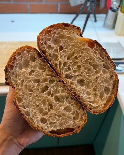 Open-Crumb Sourdough Bread: A Rustic Artisan Loaf Recipe