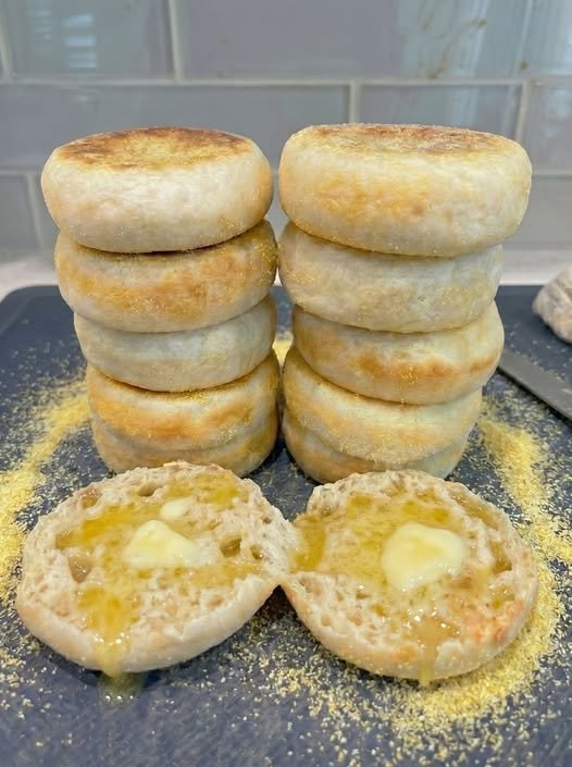 Homemade English Muffins Recipe – Soft, Fluffy, Golden, and Perfectly Toasted