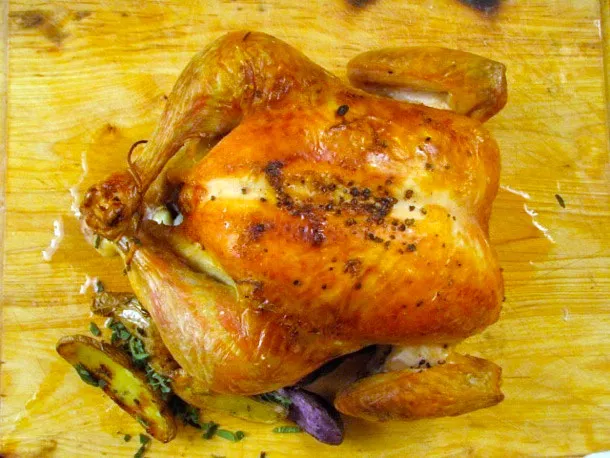 Perfectly Roasted Whole Chicken Recipe – Crispy Golden Skin and Juicy Meat